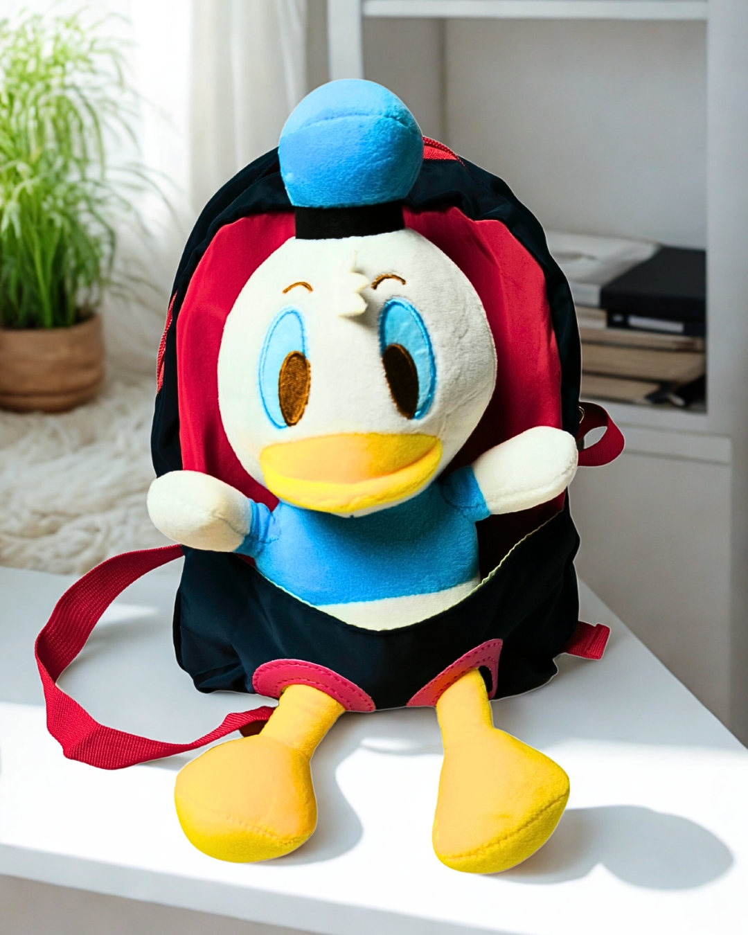Donald Duck Bag (10")
